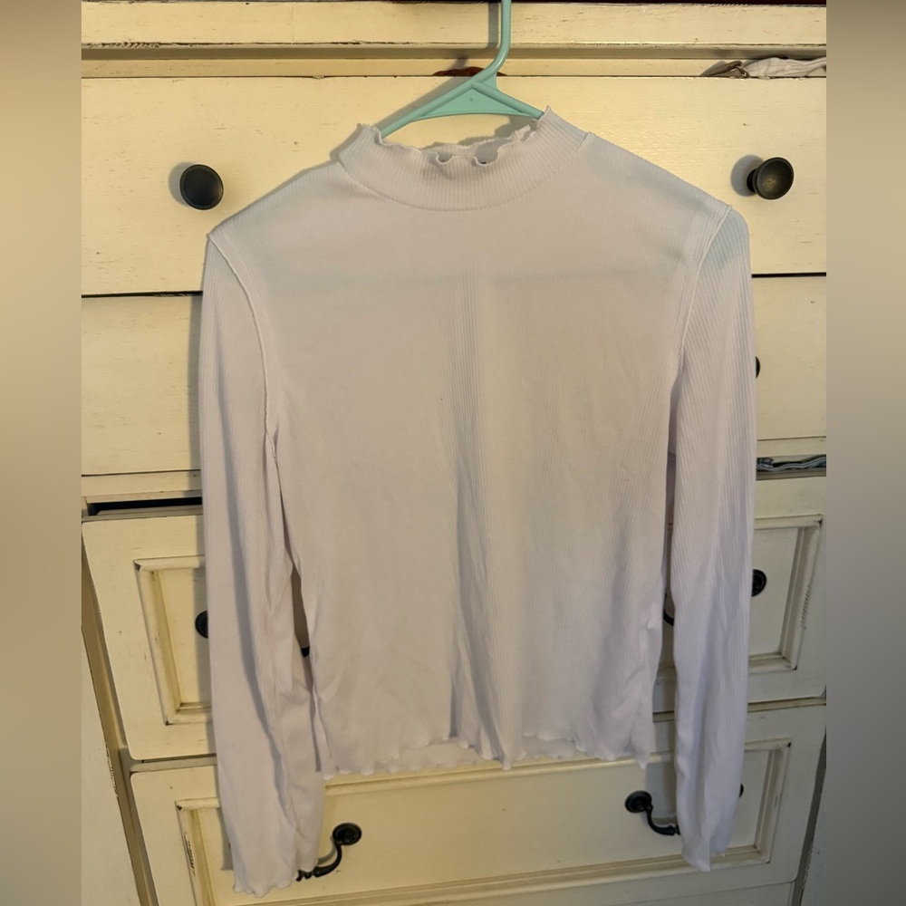 PrettyLittleThing White Ribbed Long Sleeve Top